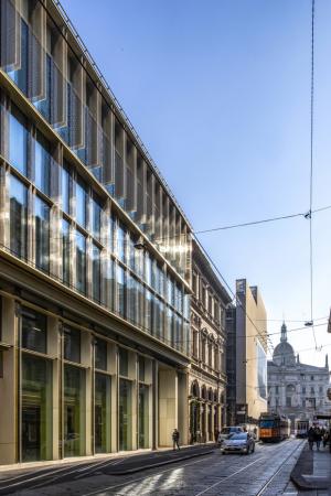 Edificio sito in Milano (MI), Via Broletto n. 16