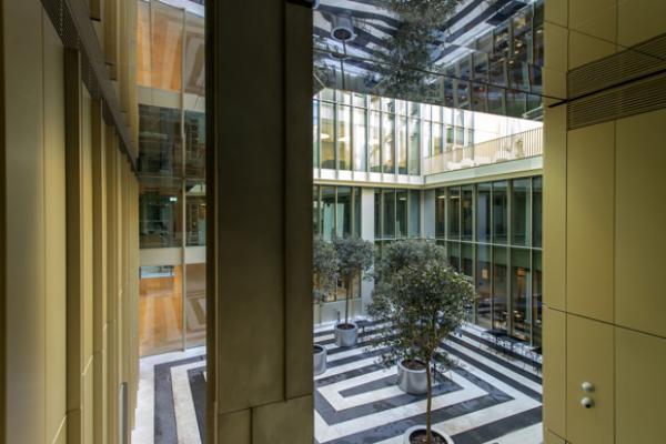 Edificio sito in Milano (MI), Via Broletto n. 16
