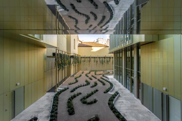 Edificio sito in Milano (MI), Via Broletto n. 16